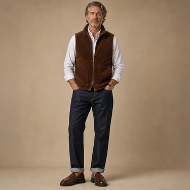 Mocassins 36215 cuir Cotto bordeaux homme style casual chic avec chemise blanche et gilet