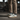 Baskets artisanales moodeshop Playnew en cuir blanc et vert avec semelle en gomme vintage, portées avec un pantalon