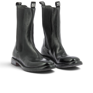 Boots artisanales Moma en cuir noir avec empiècements élastiques, disponibles chez moodeshop