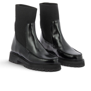 Boots Janelle Maison toufet en cuir glacé noir avec tige en maille côtelée et semelle crantée chez moodeshop