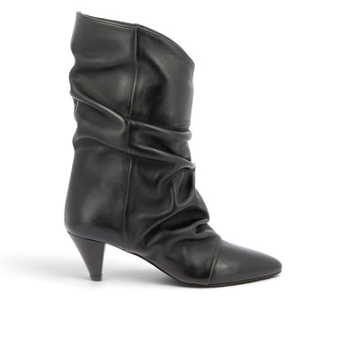 Bottes moodeshop en cuir nappa noir avec effet plissé, talon recouvert de 6 cm et fabrication artisanale italienne.