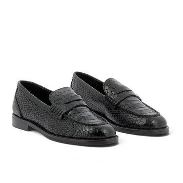 Mocassins artisanaux moodeshop Bronx en cuir noir à motif serpent avec talon plat de 1 cm