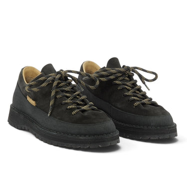 Chaussures artisanales Cime Fimon en daim couleur coffee-milk avec semelle Vibram légère, vendues par moodeshop