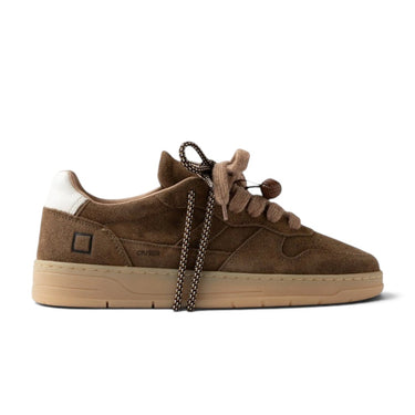 Sneaker homme D.A.T.E. Court 2.0 en suède marron Cuoio avec double laçage et semelle en caoutchouc naturel chez moodeshop