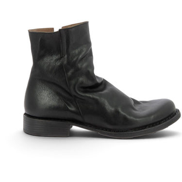 Bottines artisanales Fiorentini + baker chez moodeshop en cuir noir avec talon de 2 cm et semelle en gomme