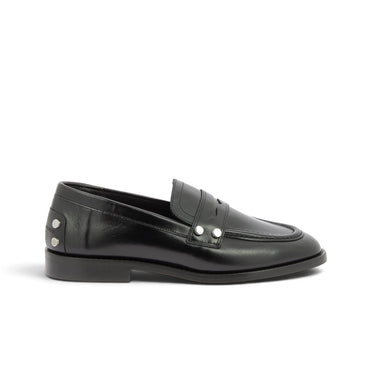 Mocassins Emmy Maison toufet en cuir glacé noir avec détails métalliques argentés, vendus par moodeshop