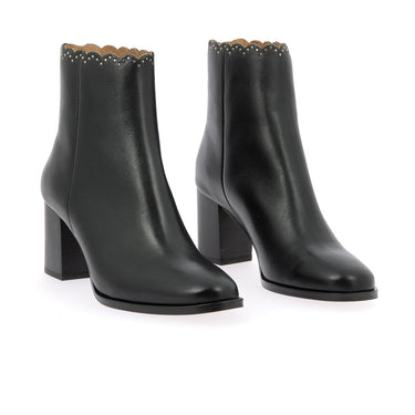 Boots gisella clous