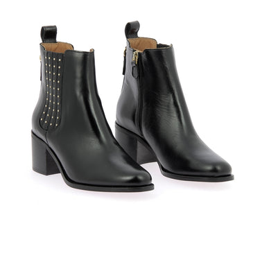 Boots cecilia clous