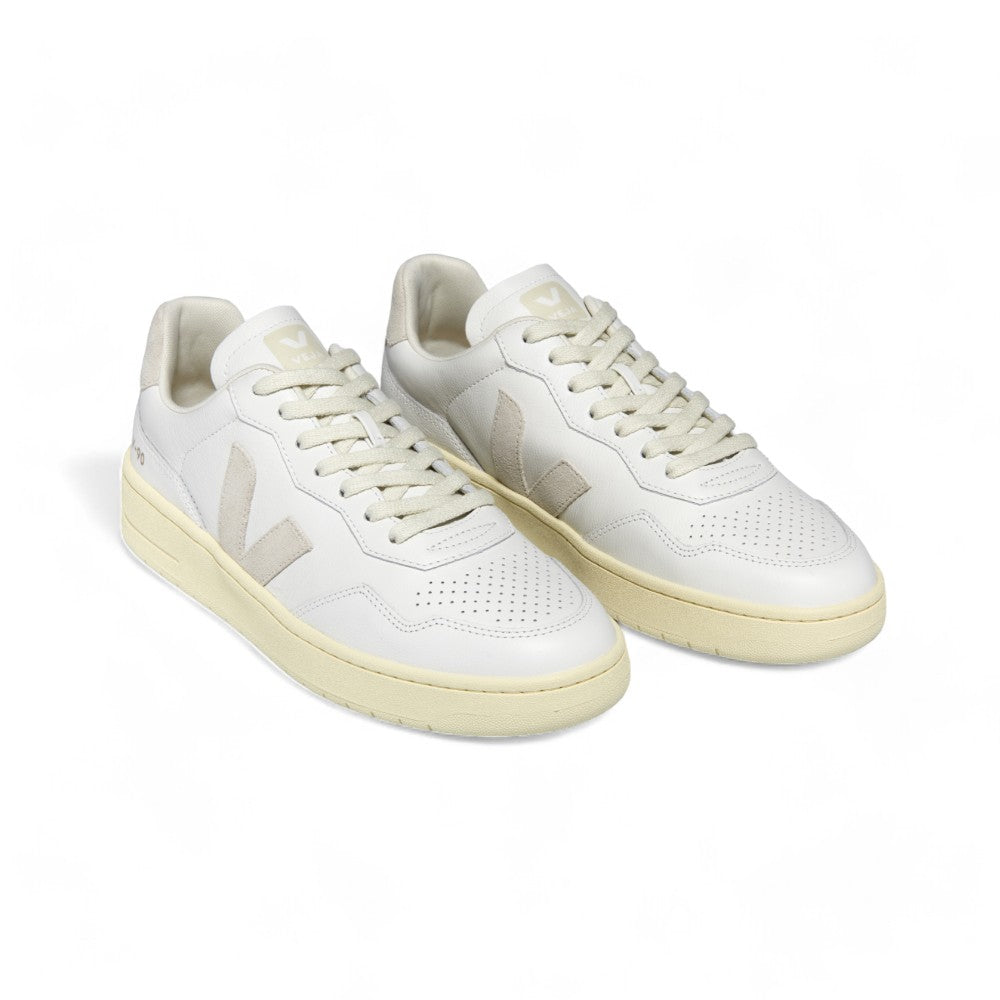 V90 cuir woman