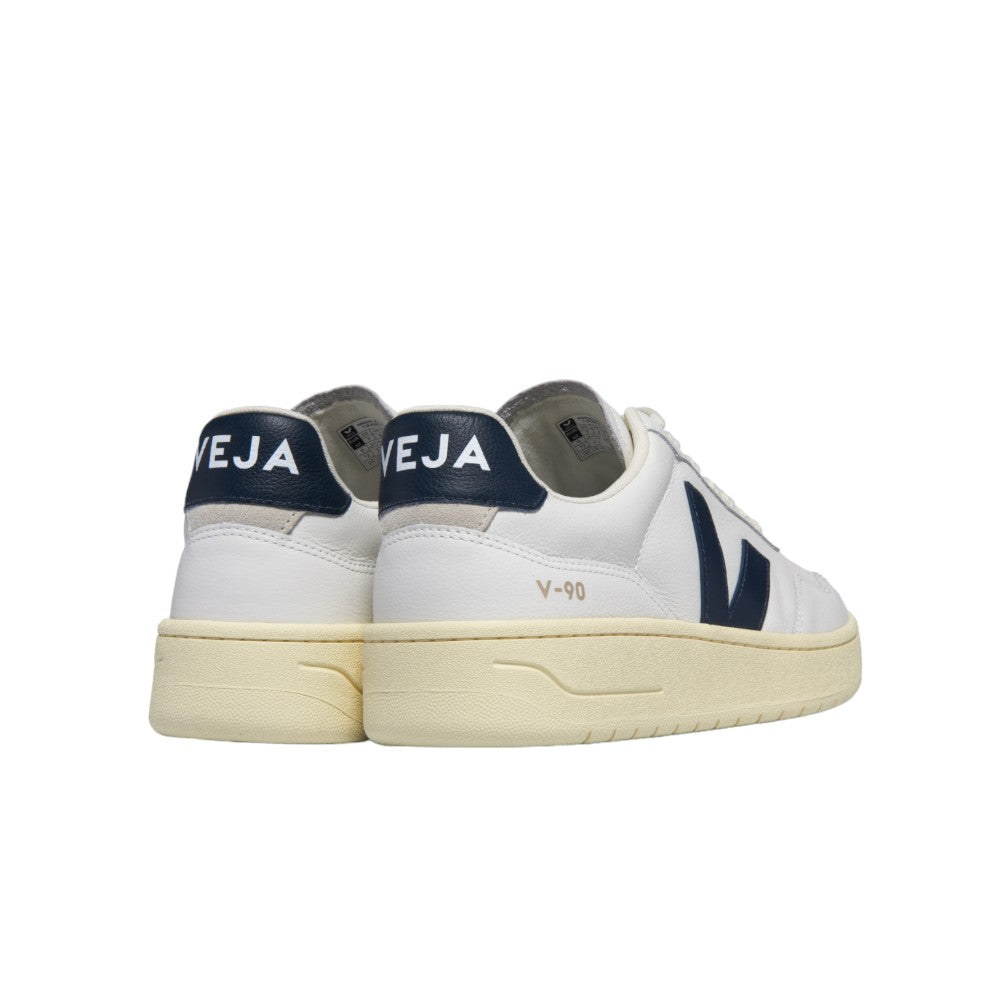 V90 cuir woman