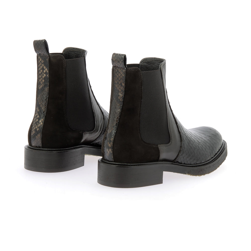 Boots a7118