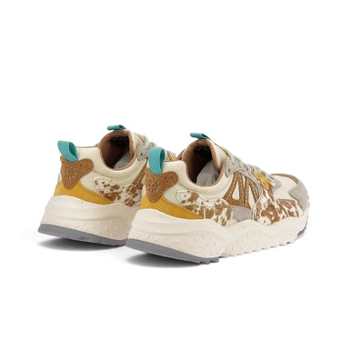 Baskets Flower mountain Solin pour femme moodeshop en daim et nylon beige, blanc et orange avec motif animalier