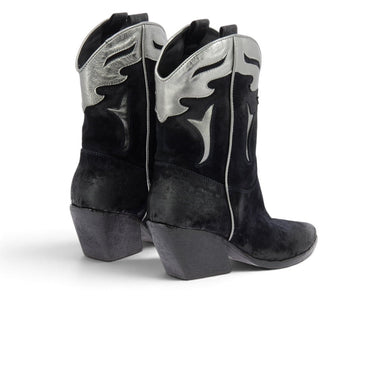 Bottes western artisanales Elena iachi pour moodeshop en cuir velours noir et détails métallisés argentés