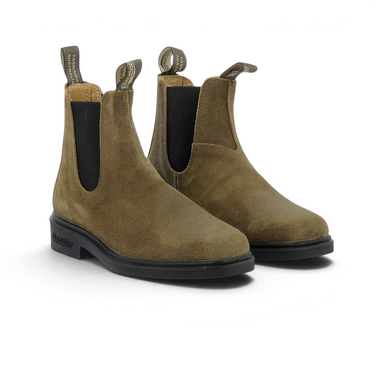 Chelsea boots Blundstone 2581 en daim huilé couleur tabac avec semelle en gomme antidérapante chez moodeshop