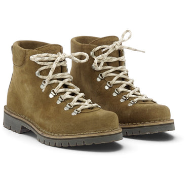 Bottines de randonnée artisanales Cime Boe Tucson en cuir velours tabac avec lacets bicolores chez moodeshop