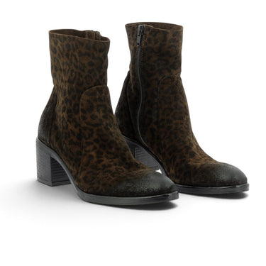 Bottines Strategia moodeshop en cuir velours marron à motif léopard avec talon bloc de 5 cm et fermeture éclair
