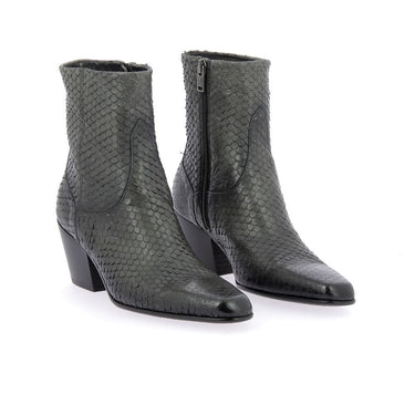 Bottines Pantanetti en cuir gris effet écailles squama avec talon de 5 cm et zip latéral, disponibles chez moodeshop.