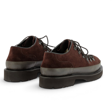 Chaussures Merano Kjore project moodeshop en daim brique avec semelle crantée commando et lacets, vue arrière