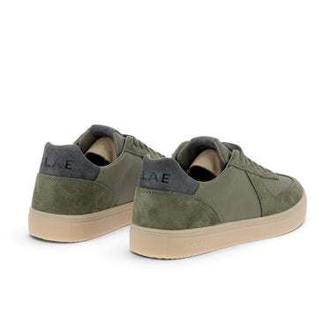 Baskets Clae Bastain olive en cuir et daim avec semelle en caoutchouc naturel, vue arrière, moodeshop