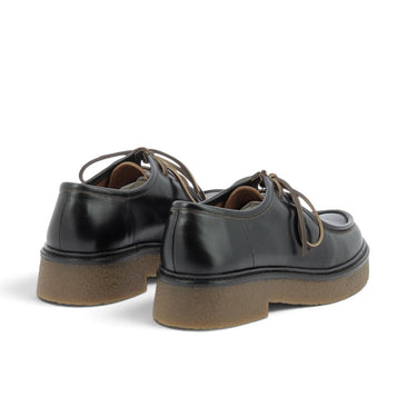 Derbies mocassins artisanales Maison toufet en cuir marron vintage avec semelle compensée en crêpe chez moodeshop