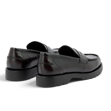 Mocassins artisanaux Kleman bordeaux en cuir pull up avec semelle gomme crantée, vendus par moodeshop