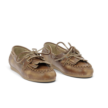 Chaussures mocassins artisanales moodeshop Magda en cuir vieilli marron avec lacets et détails à franges