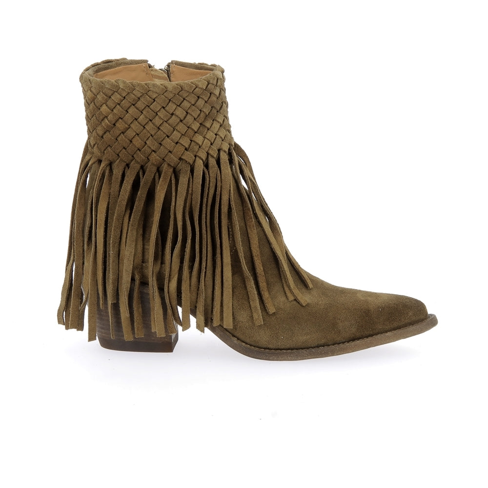 Boots 3905
