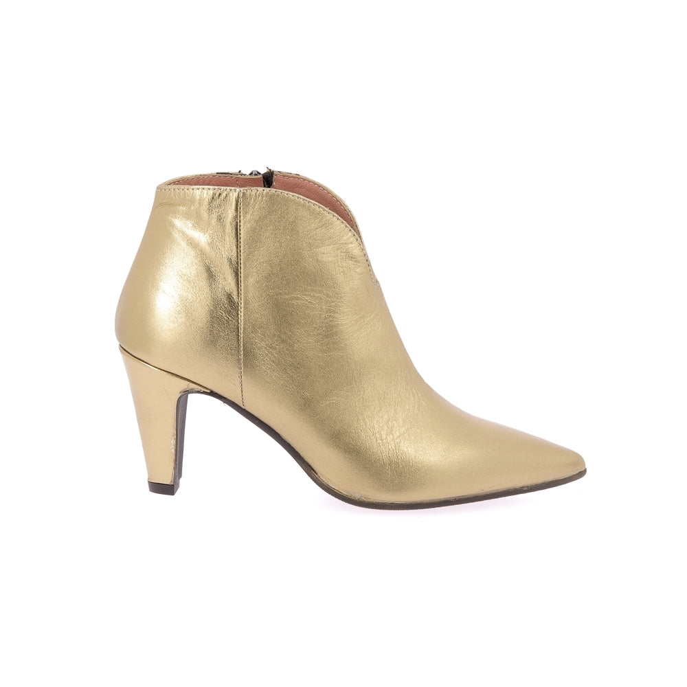 Boots 8756 r