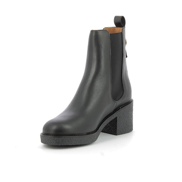 Boots alma