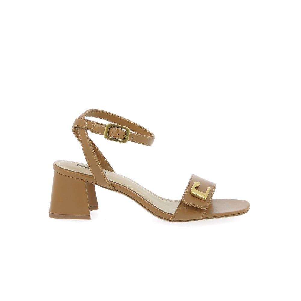 Lola sandal