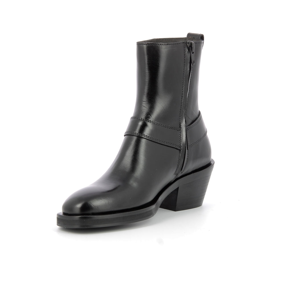 Boots a5311