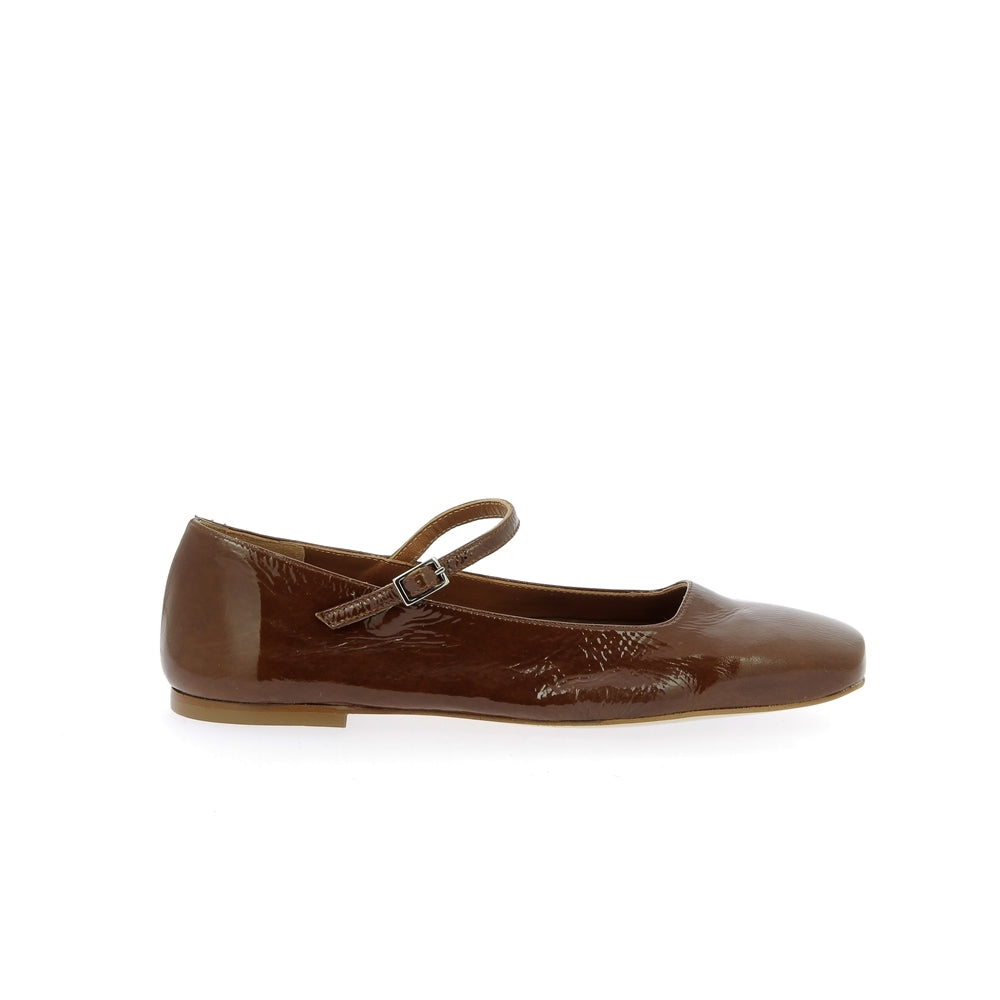 Julieta glossy