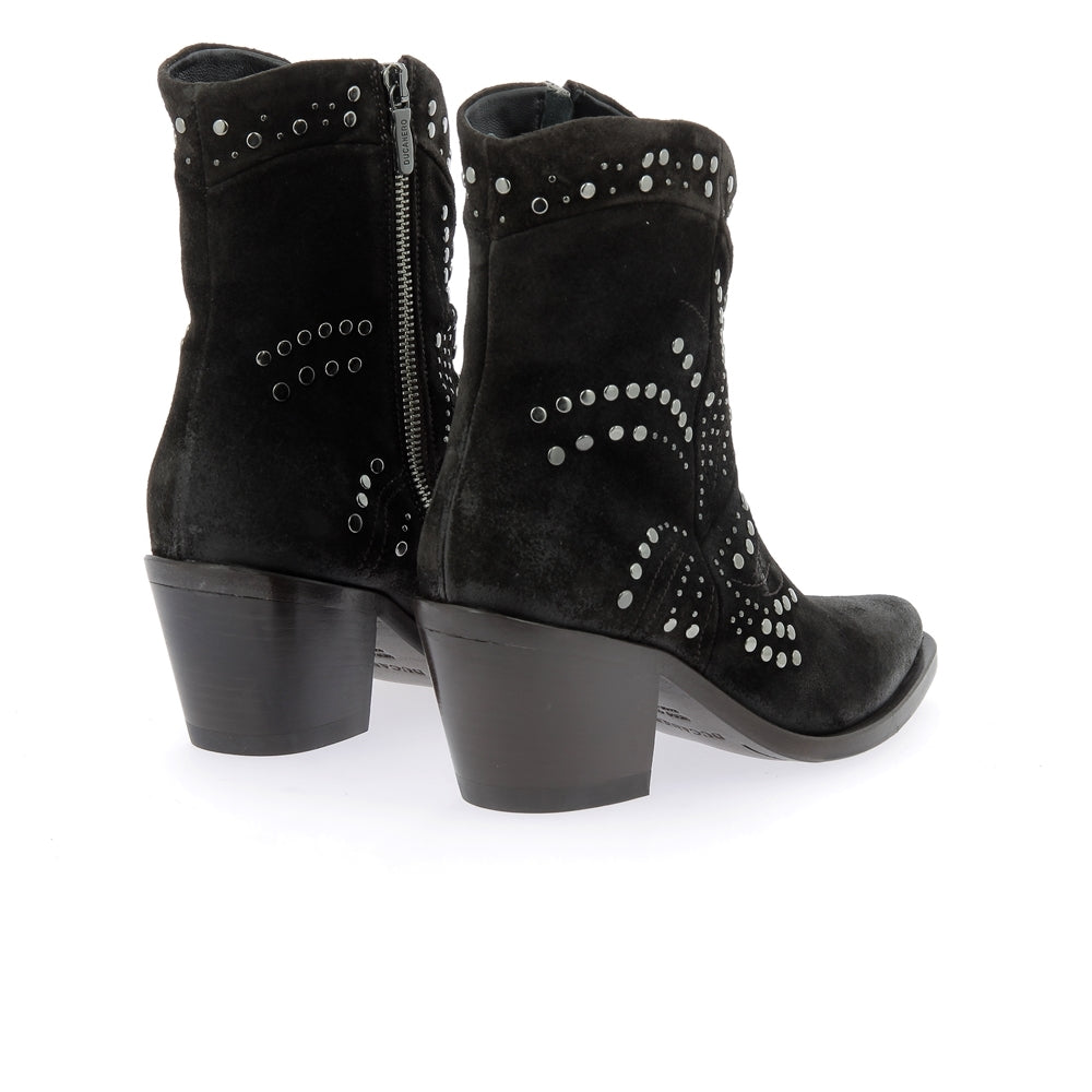 Boots 3875