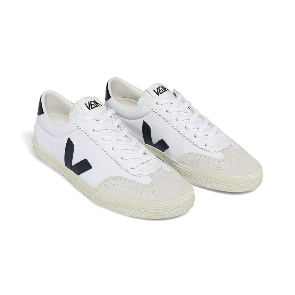 Volley man canvas