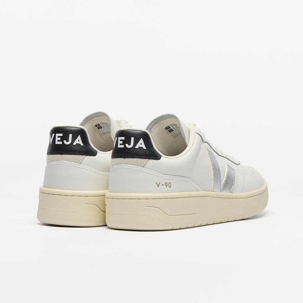 V90 cuir woman