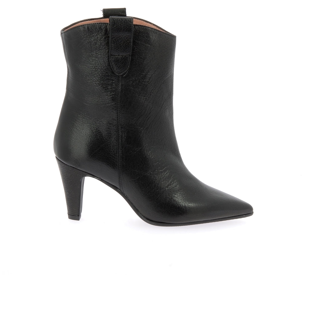 Boots 8790 r