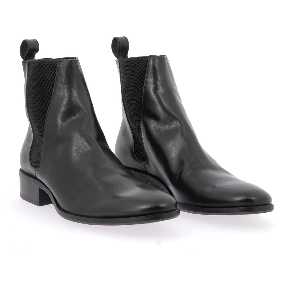 Boots chance carr