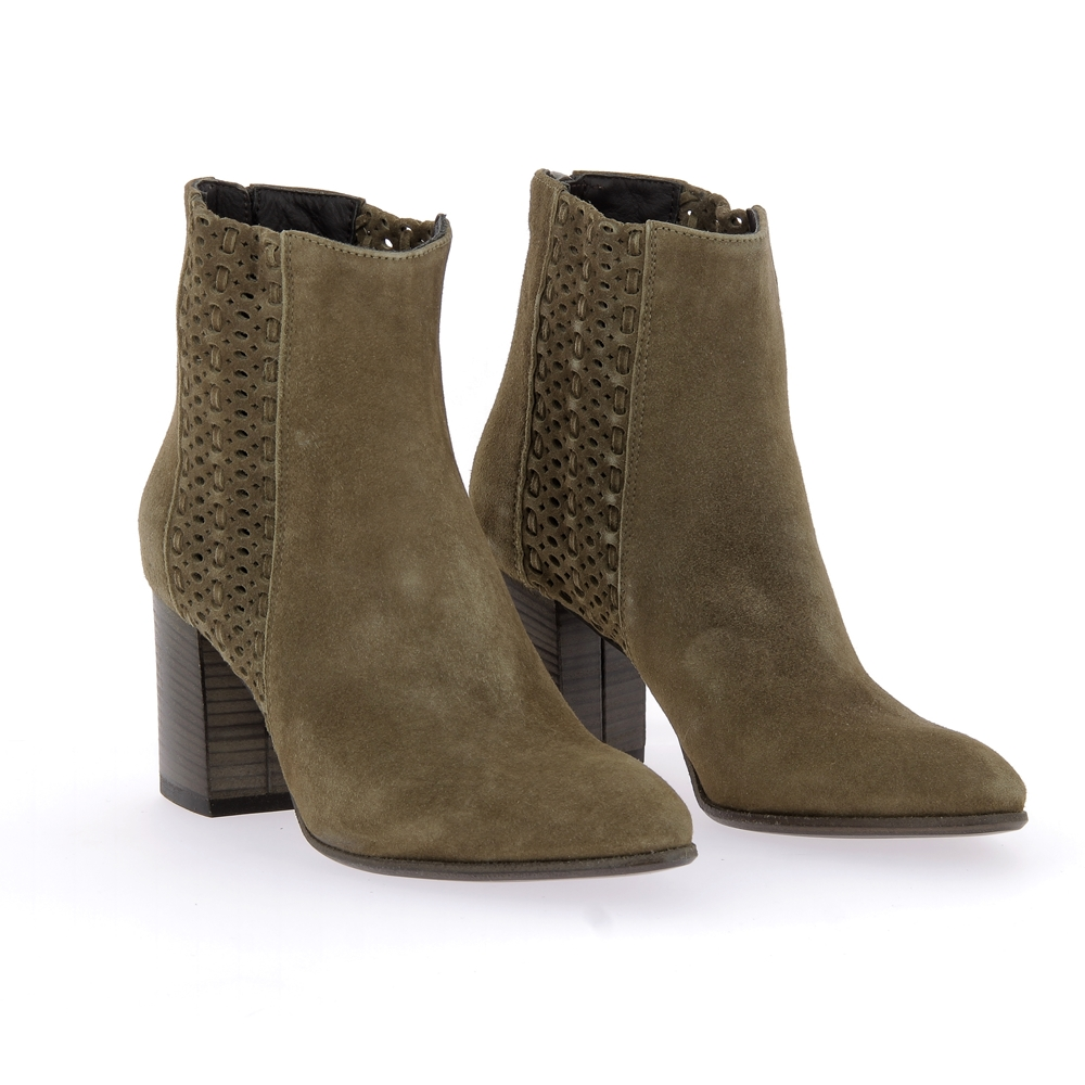 Boots 15091
