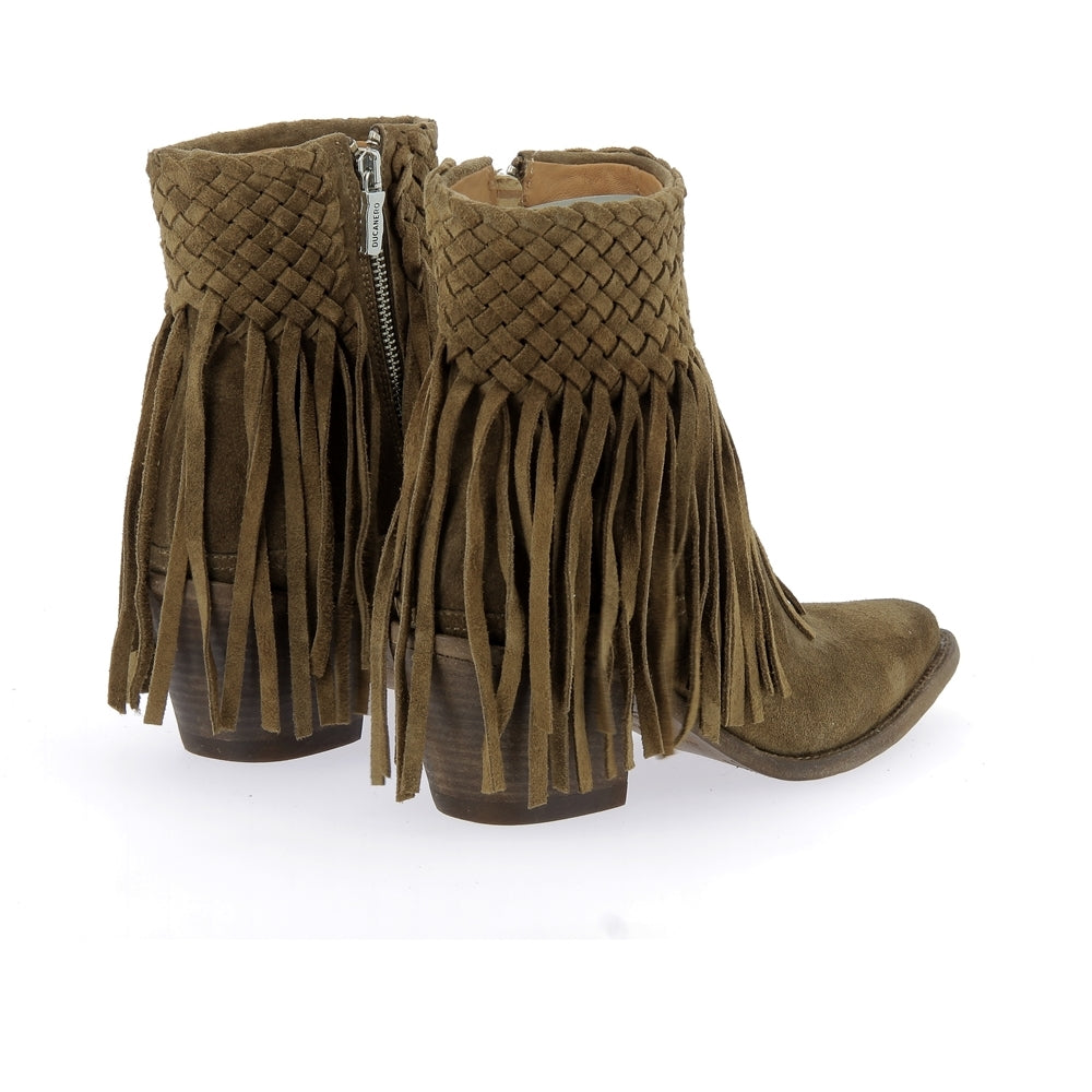 Boots 3905