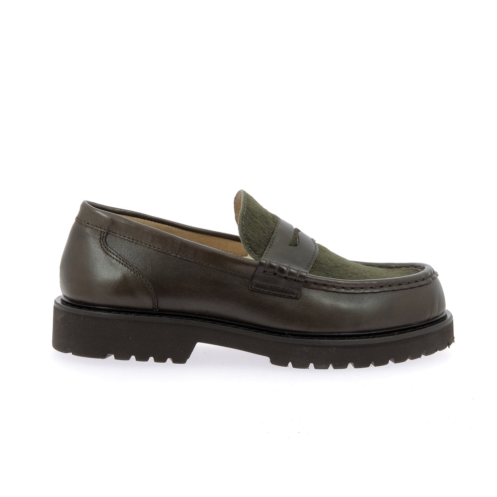 Loafer bro pony