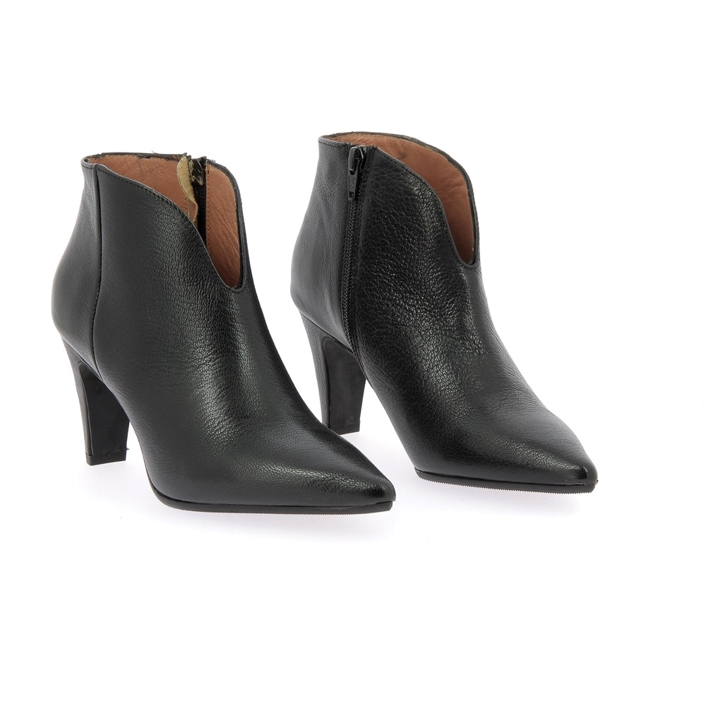 Boots 8756 r