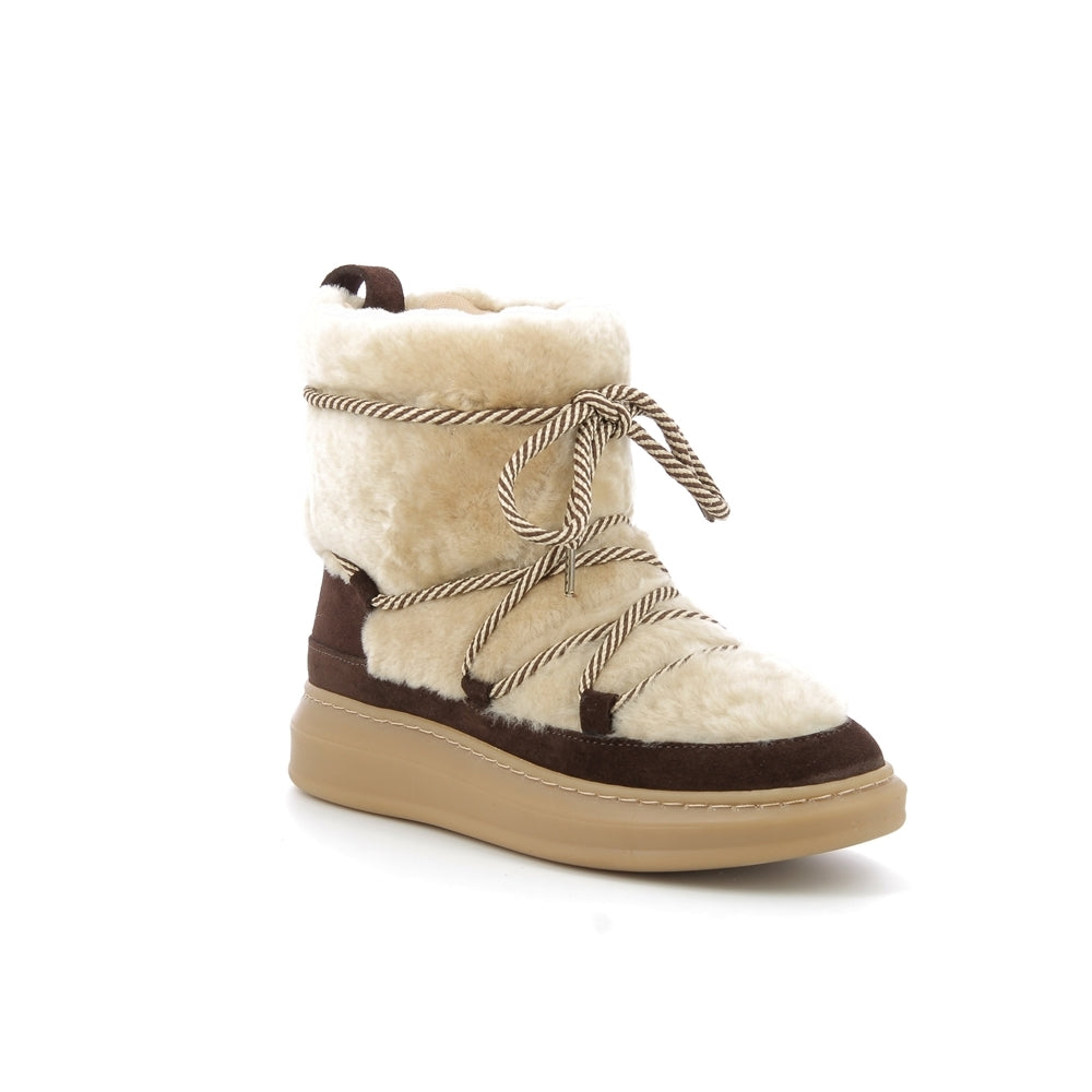 Mood boots lacey