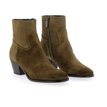 Boots 3833