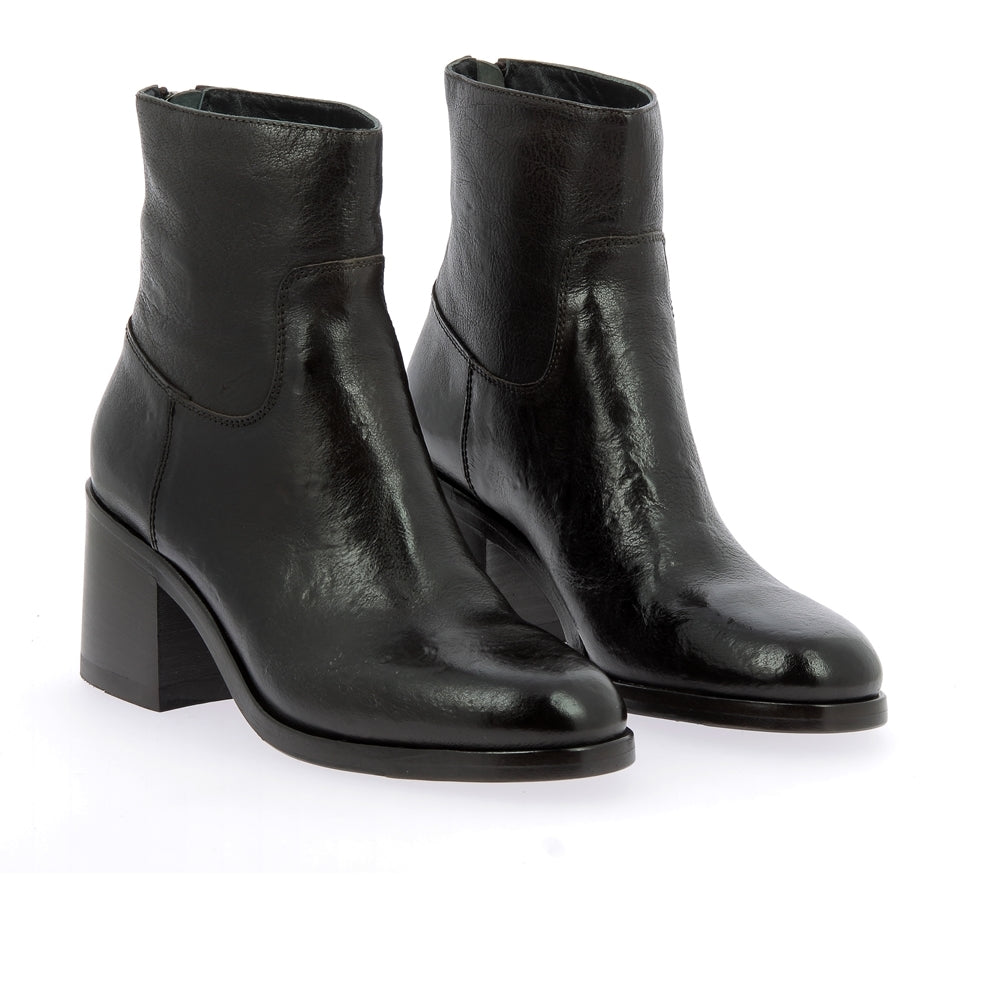 Boots 3847