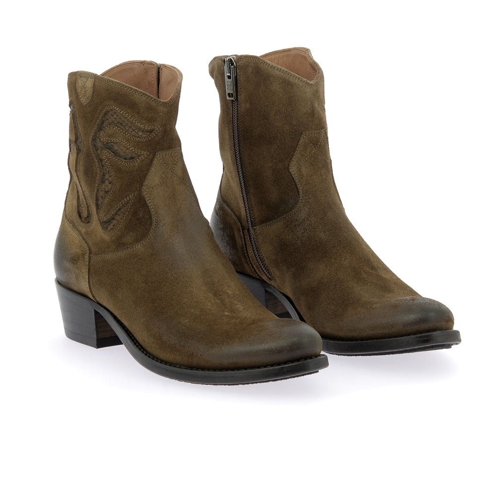 Boots 19351a