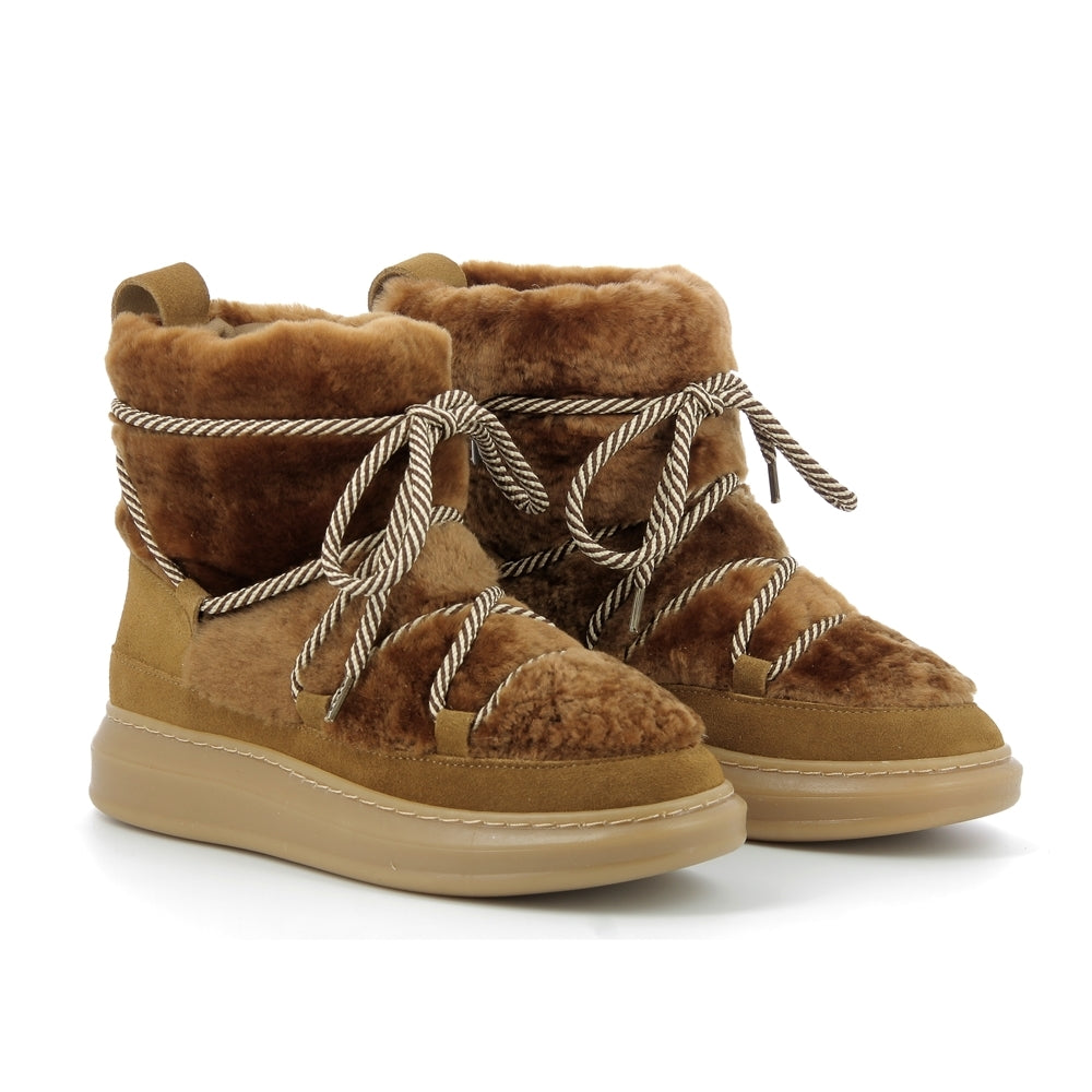 Mood boots lacey
