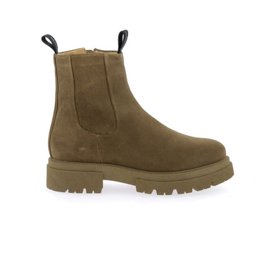Boots asta