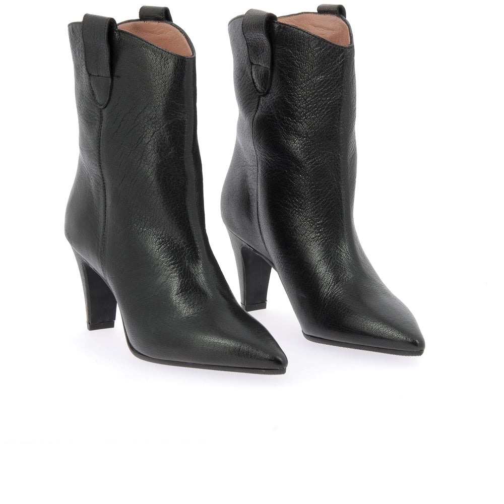 Boots 8790 r