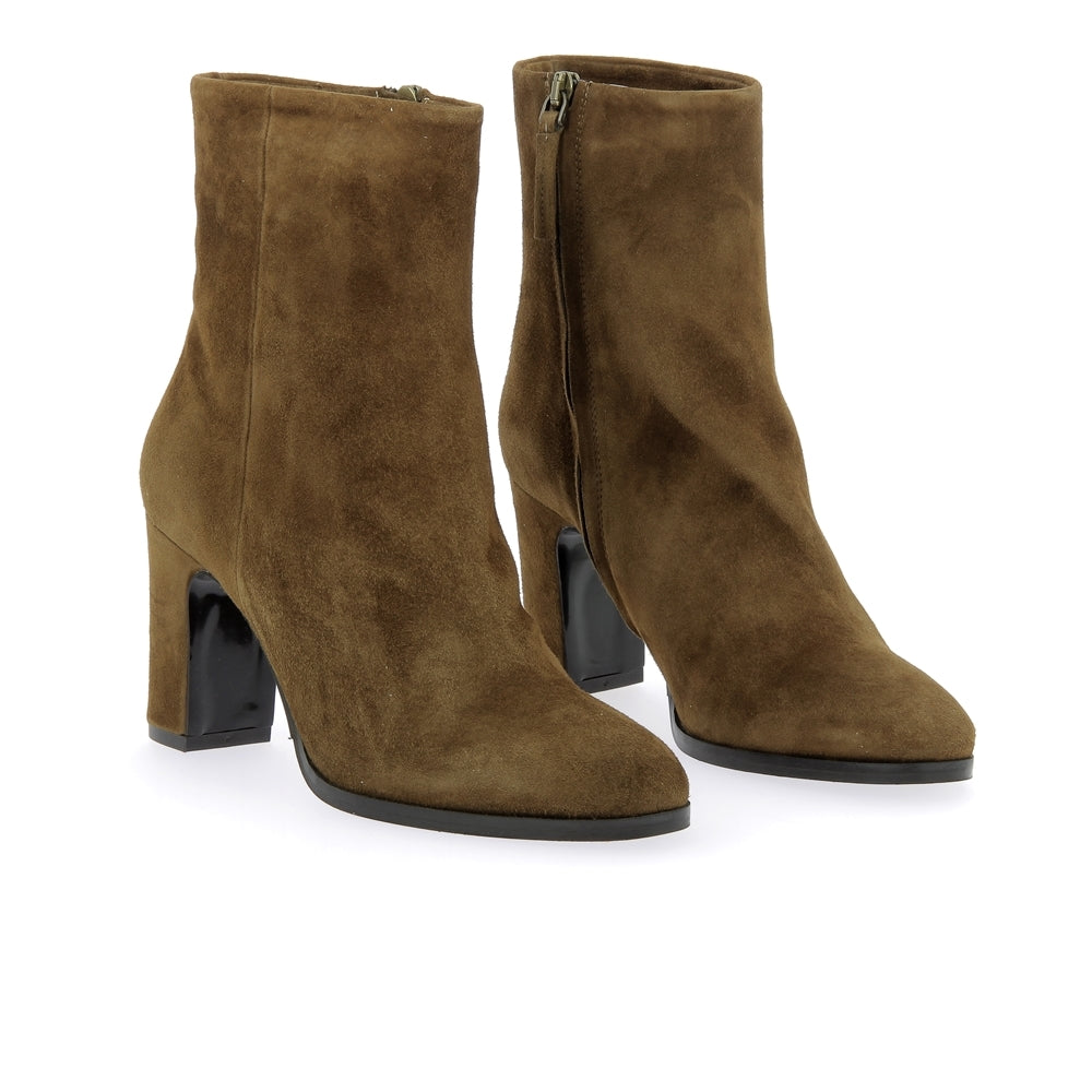 Boots els