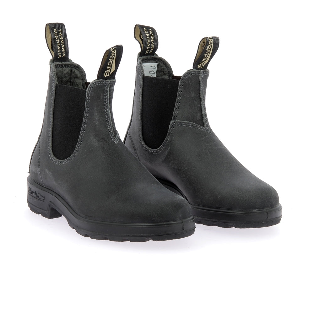 Chelsea boots 1910 woman